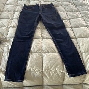 NWOT Gap True Skinny Jeans